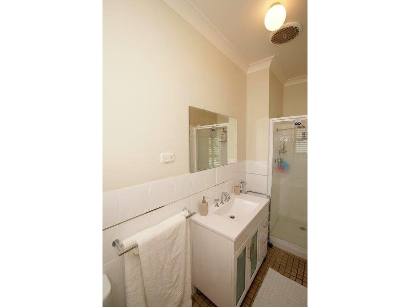 39 Bolton St, Junee NSW 2663