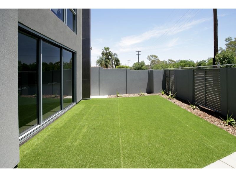 2/70 Travers Street, Wagga Wagga NSW 2650