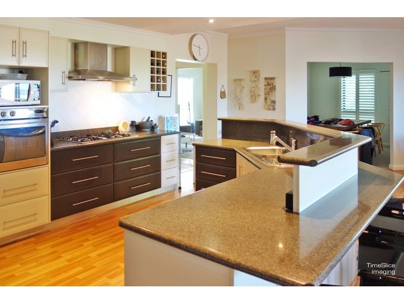 8 Headley Place, Wagga Wagga NSW 2650
