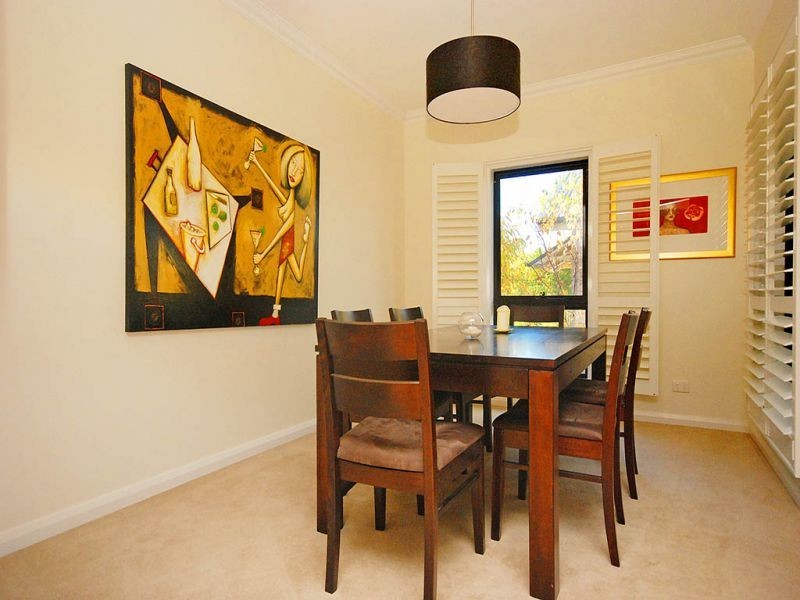 8 Headley Place, Wagga Wagga NSW 2650