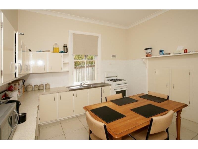 60 Commins Street, Junee NSW 2663