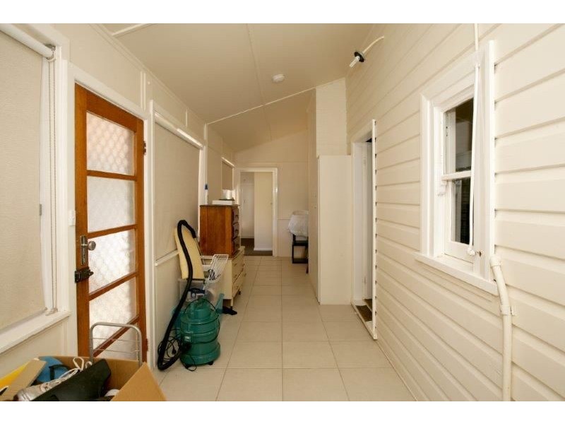 60 Commins Street, Junee NSW 2663