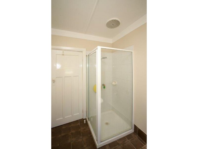 60 Commins Street, Junee NSW 2663