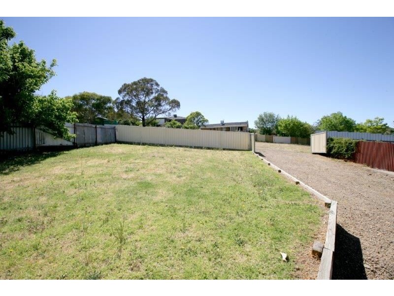 60 Commins Street, Junee NSW 2663