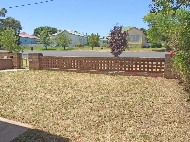 29 Bolton St, Junee NSW 2663