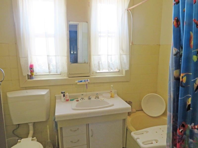 29 Bolton St, Junee NSW 2663