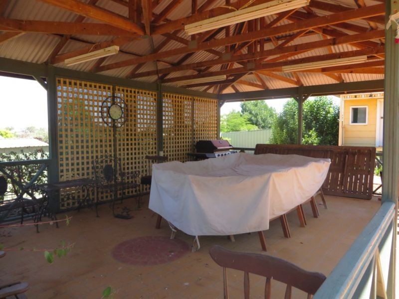 10 Lillian Street, Junee NSW 2663