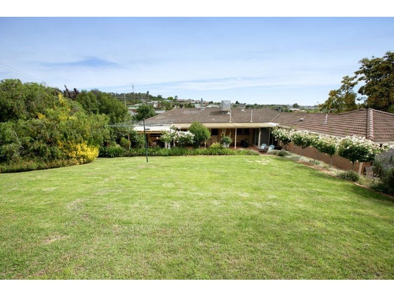 109 Red Hill Road, Wagga Wagga NSW 2650