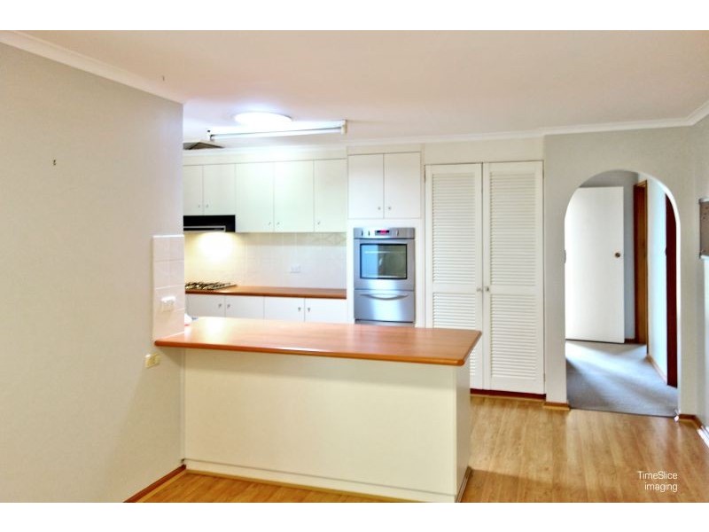 18 Sherwood Avenue, Kooringal NSW 2650