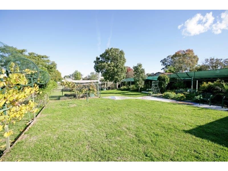 8 Wardle St, Junee NSW 2663