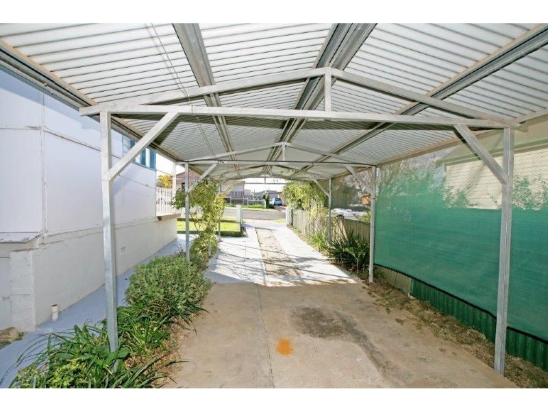 8 Wardle St, Junee NSW 2663