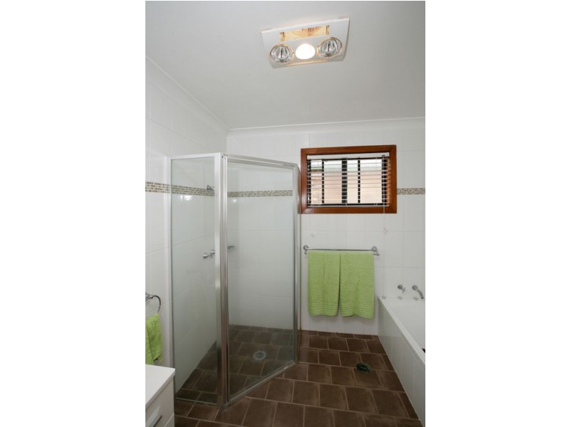 19 Gunn Drive, Estella NSW 2650