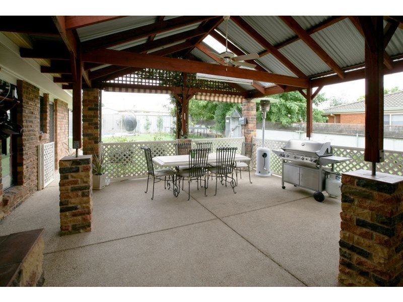 19 Gunn Drive, Estella NSW 2650