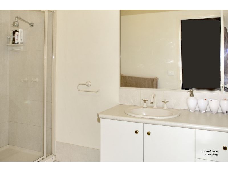 4 Headley Place, Wagga Wagga NSW 2650