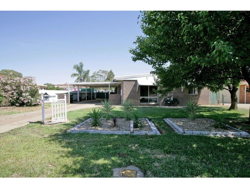 34 Eldershaw Drive, Forest Hill NSW 2651