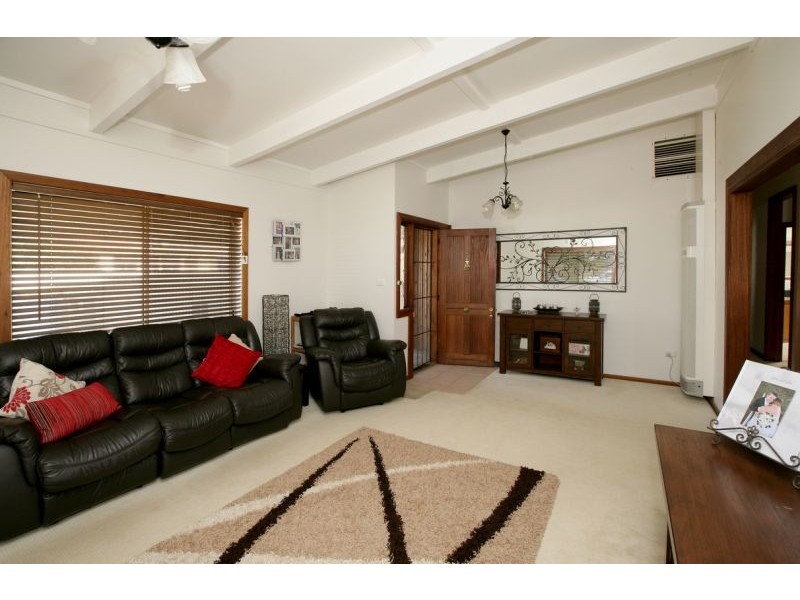 34 Eldershaw Drive, Forest Hill NSW 2651