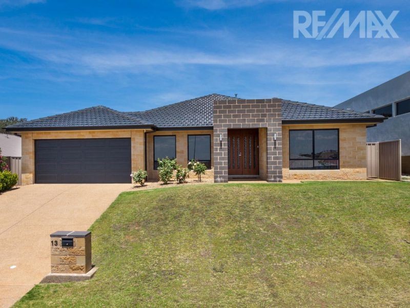 13 Osterley Street, Bourkelands NSW 2650