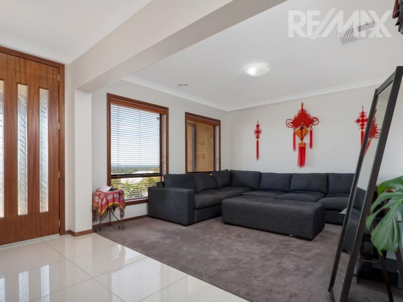 13 Osterley Street, Bourkelands NSW 2650