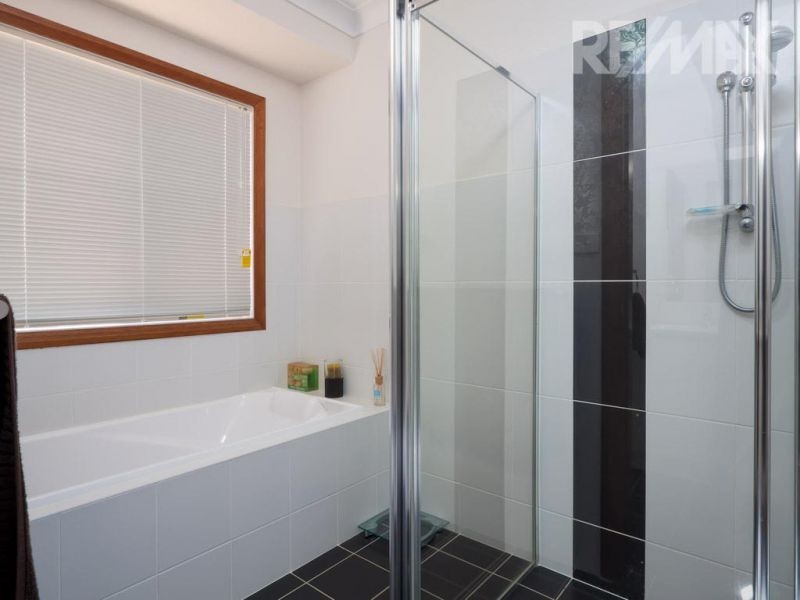 13 Osterley Street, Bourkelands NSW 2650