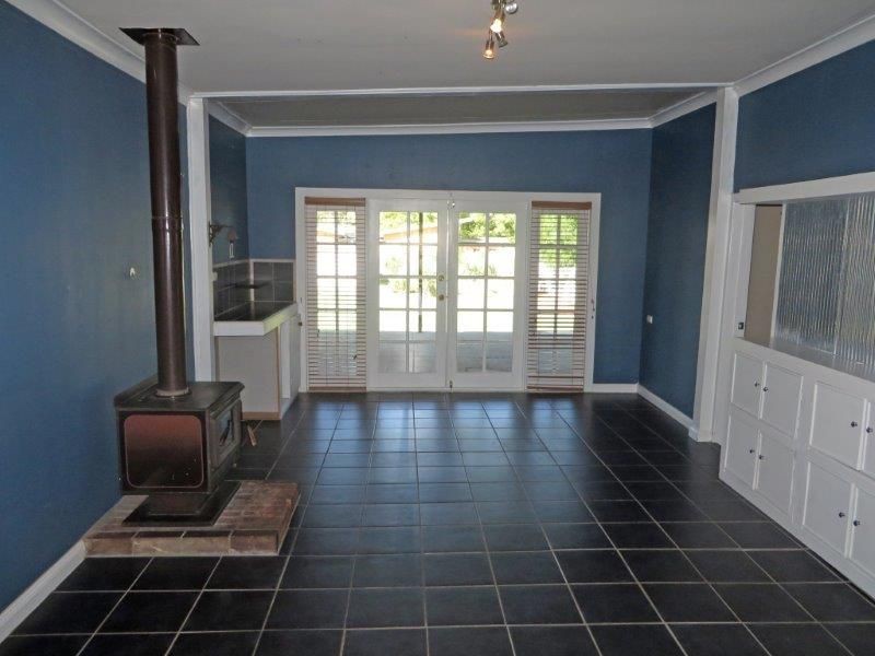 47 Junction St, Junee NSW 2663