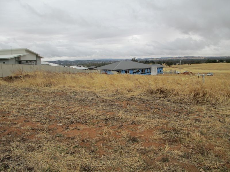 3 Claymore Road, Estella NSW 2650
