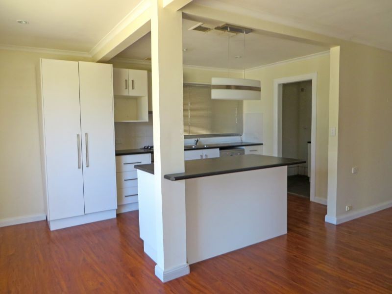 21 Menzies Avenue, Kooringal NSW 2650