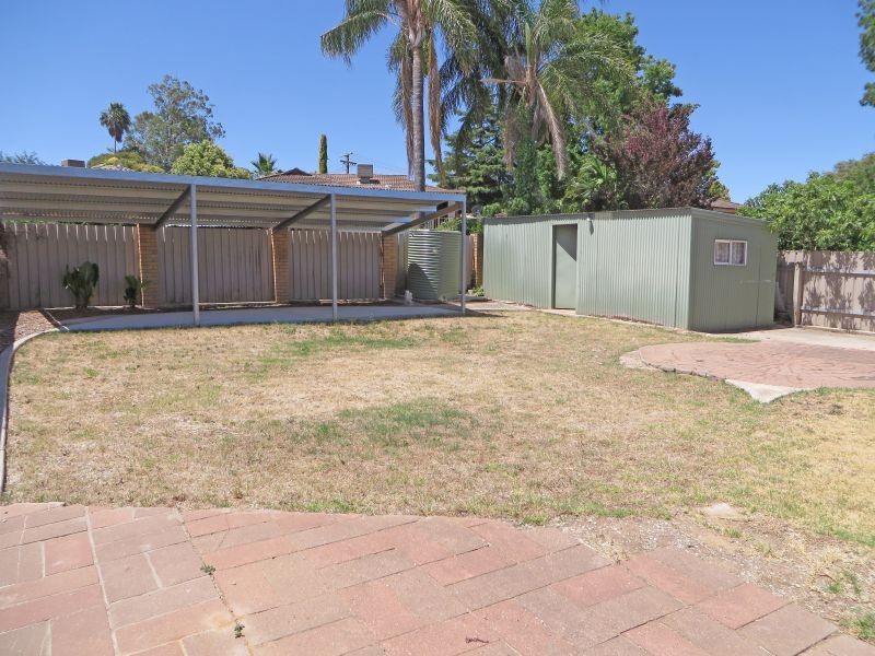 21 Menzies Avenue, Kooringal NSW 2650