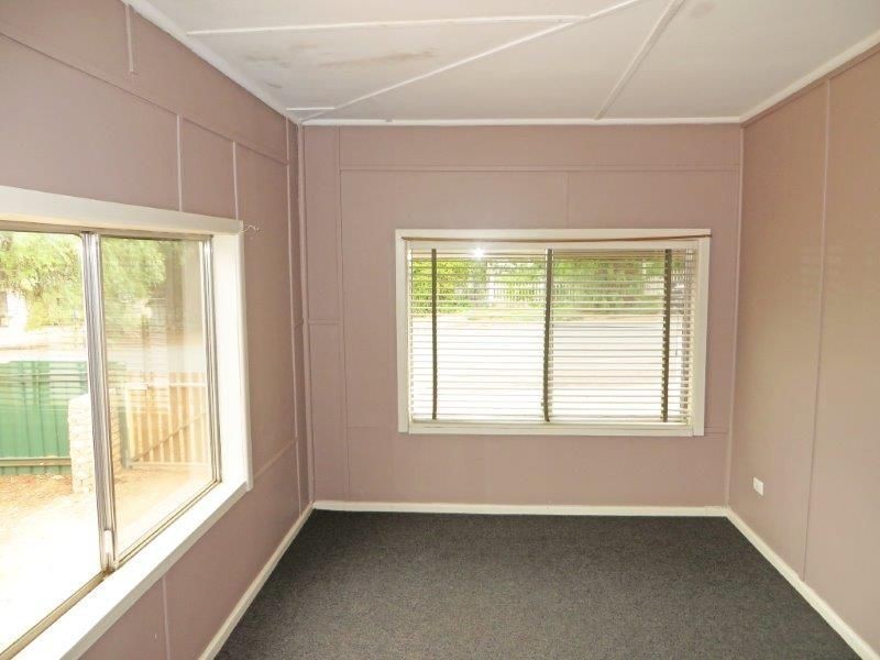 25 King St, Junee NSW 2663
