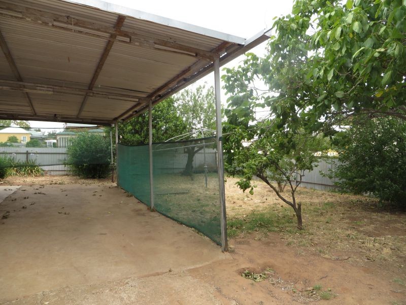 25 King St, Junee NSW 2663