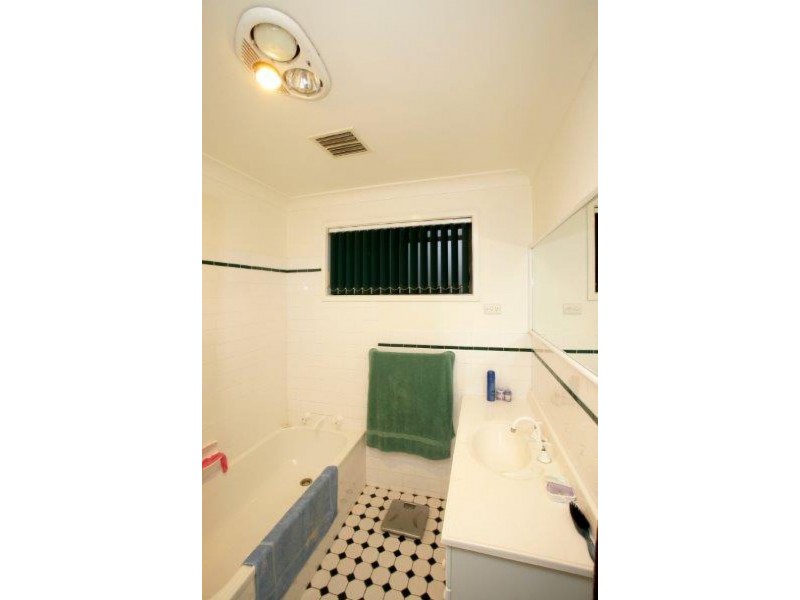 35 Mallory Street, Ashmont NSW 2650