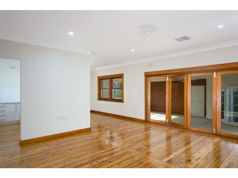 1&2/63 Bourke Street, Turvey Park NSW 2650