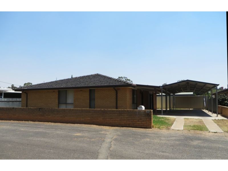47 Seignior Street, Junee NSW 2663