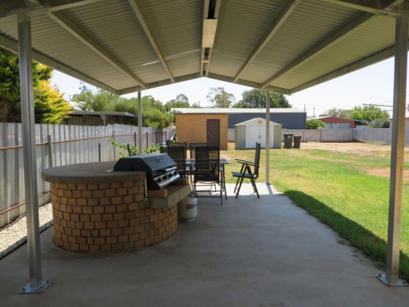 47 Seignior Street, Junee NSW 2663