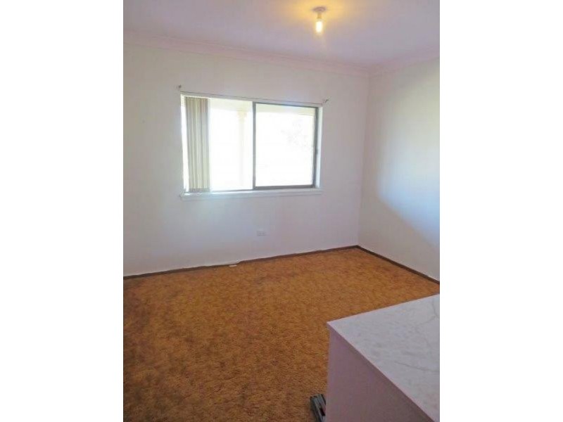 10 Broadway Street, Junee NSW 2663
