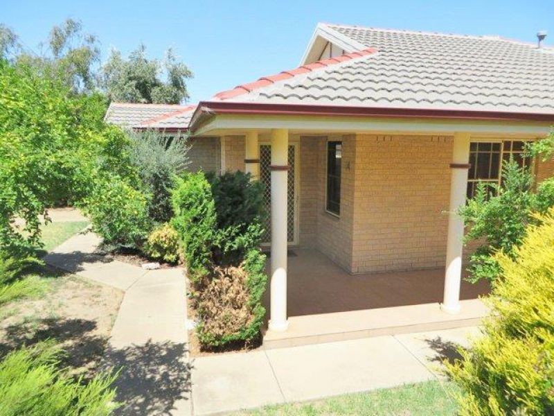 1/14 Derwent St, Tatton NSW 2650