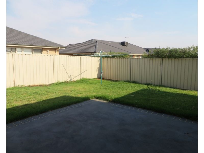 1 Johnston Street, Junee NSW 2663