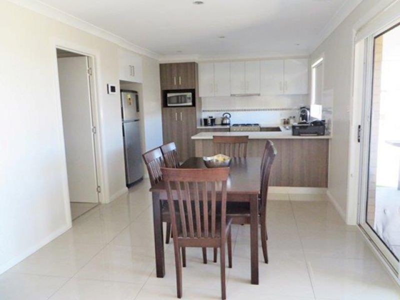1/30 Osterley St, Bourkelands NSW 2650