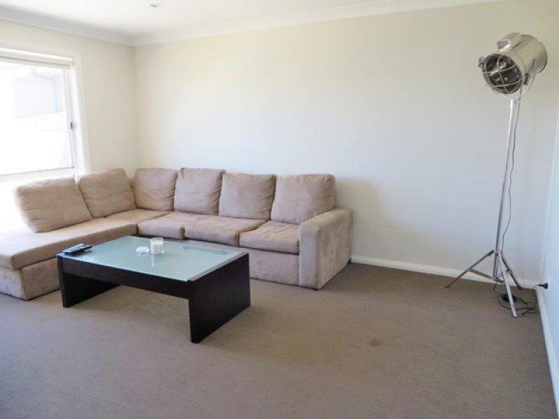 1/30 Osterley St, Bourkelands NSW 2650