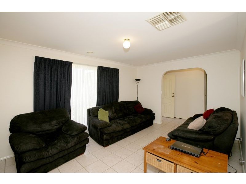 18 Harrier Street, Estella NSW 2650