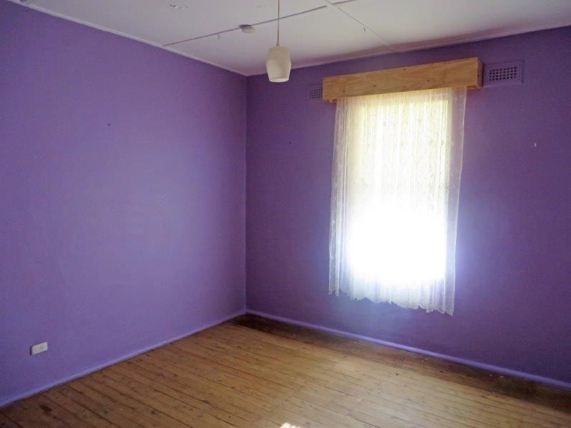 8 William St, Junee NSW 2663