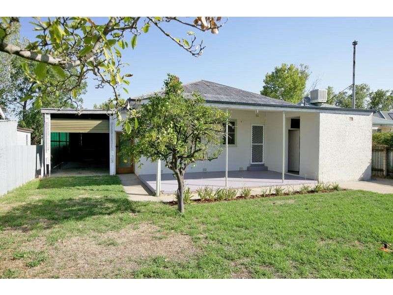 217 Gurwood St, Wagga Wagga NSW 2650