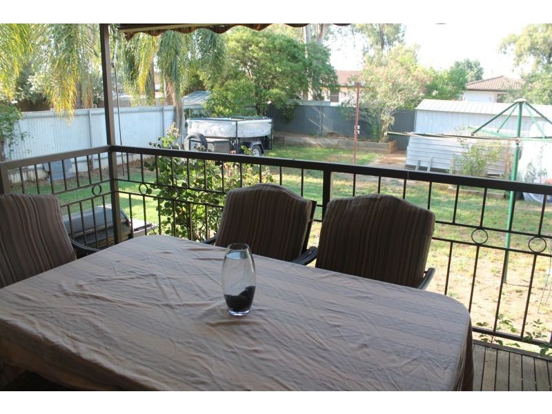 46 Callaghan Street, Ashmont NSW 2650