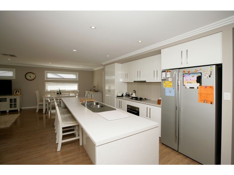 69 Strickland Drive, Boorooma NSW 2650