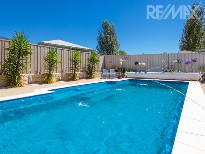 2/2 Clarence Place, Tatton NSW 2650