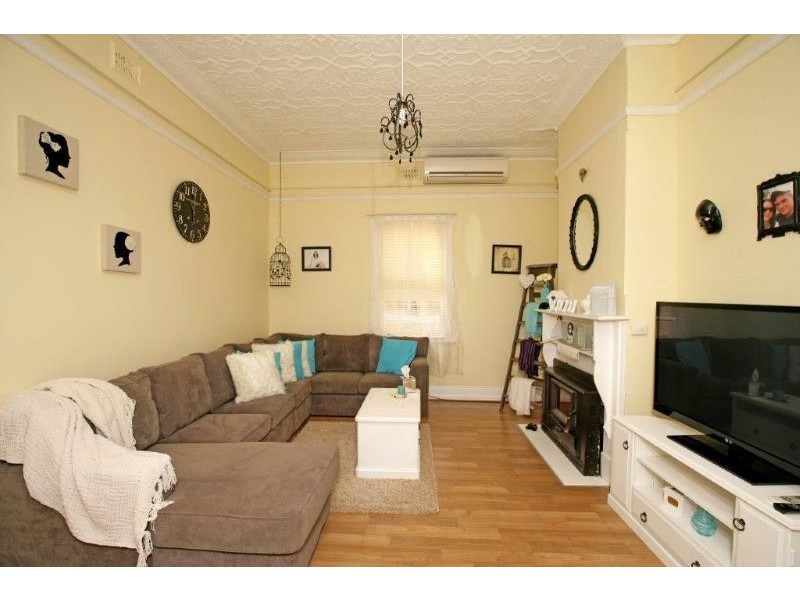 30 William St, Junee NSW 2663