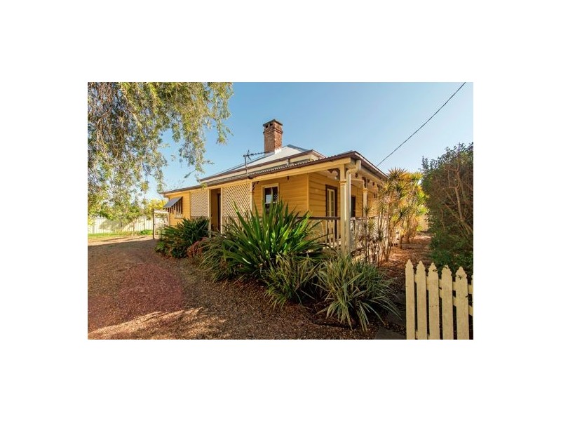 33 Raff St, Toowoomba City QLD 4350