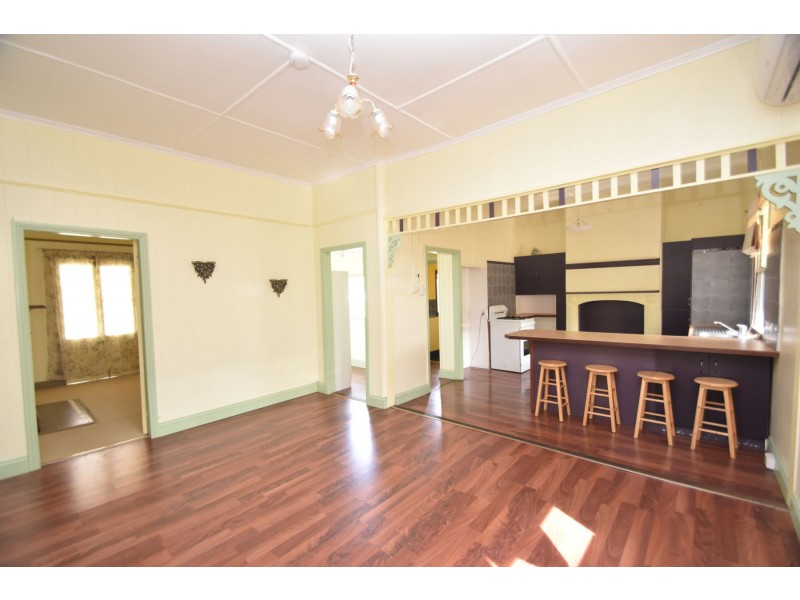 33 Raff St, Toowoomba City QLD 4350