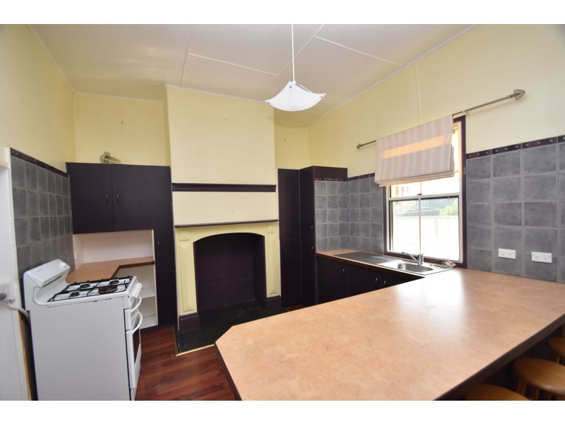 33 Raff St, Toowoomba City QLD 4350