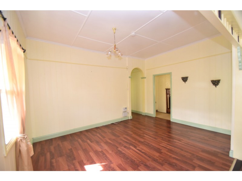 33 Raff St, Toowoomba City QLD 4350