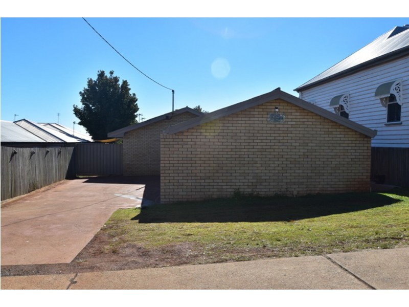 3/235A South  St, South Toowoomba QLD 4350